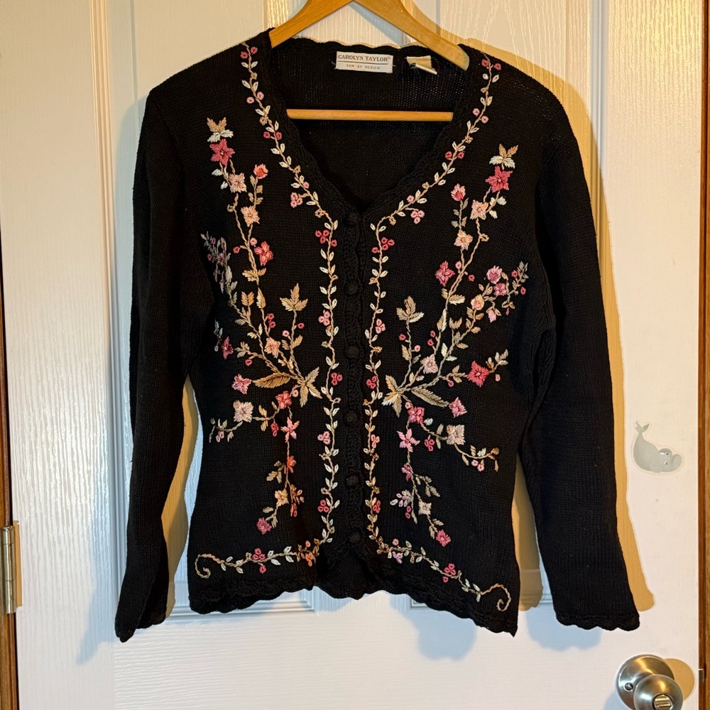 Carolyn Taylor Black Scalloped Edge Floral Embroidered Cottagecore Cardigan M